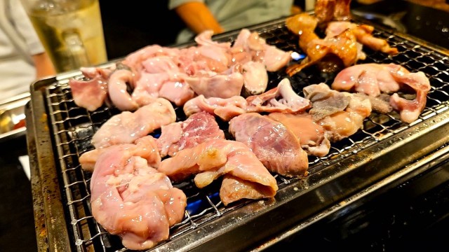 新鮮な『国産生ホルモン』が食べ放題で1500円!? 大阪で見つけた「激安すぎる焼肉店」が冗談抜きに天国だった