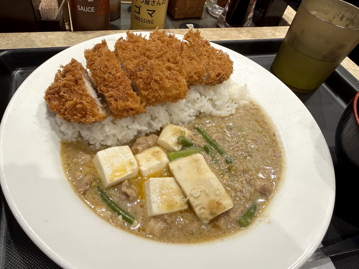 松のやの謎メニュー「白麻婆ライス」は何味なのか？ 1つだけ重大な注意点があるから気をつけてくれ…