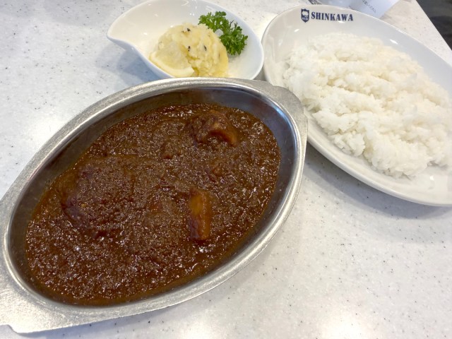 食通が「一番好き」と絶賛する『新川デリー』へ。名店デリーの遺伝子を継ぐコルマカレーが軽くショックを受けるウマさだった