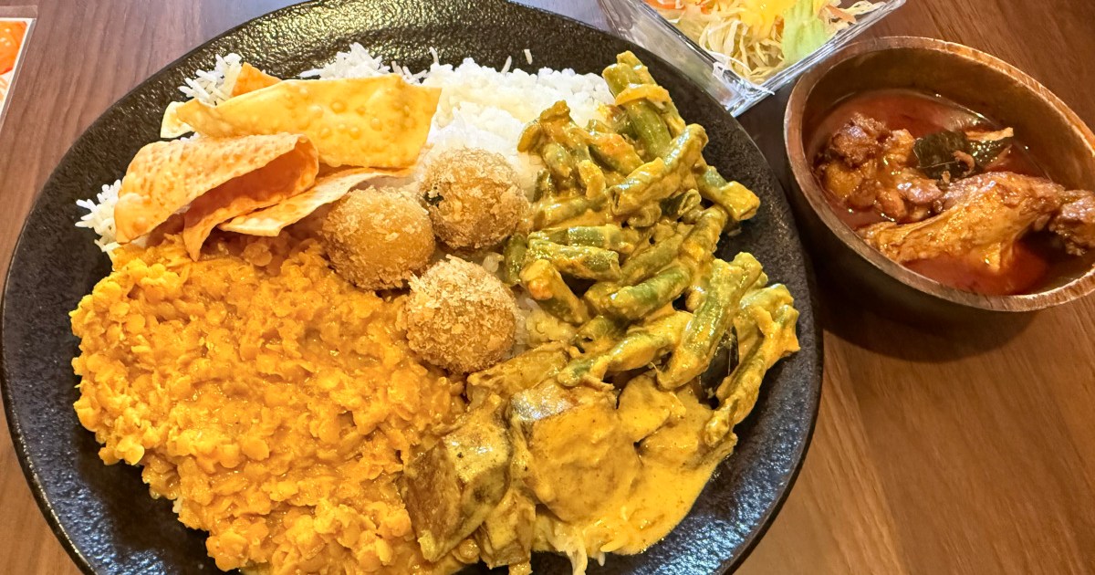 1皿1回勝負のワンプレートバイキング！ 東上野『ライオンズパブ』の1000円スリランカカレーが満足度高すぎる