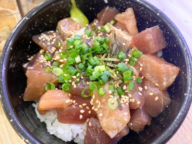 まぐろ食べ放題がついて一泊7600円! 物価高の今、静岡にバグってるホテルがあったので泊まってみた / 静岡市「ホテルドルフ静岡」 まぐろ食べ放題がついて一泊7600円! 物価高の今、静岡にバグってるホテルがあったので泊まってみた / 静岡市「ホテルドルフ静岡」