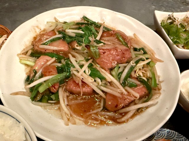 【限定20食】レバニラ好き歓喜! 行列なしで味わえる「肉厚レバニラ定食」が穴場すぎた / 新宿三丁目「竜ノ介」 【限定20食】レバニラ好き歓喜! 行列なしで味わえる「肉厚レバニラ定食」が穴場すぎた / 新宿三丁目「竜ノ介」