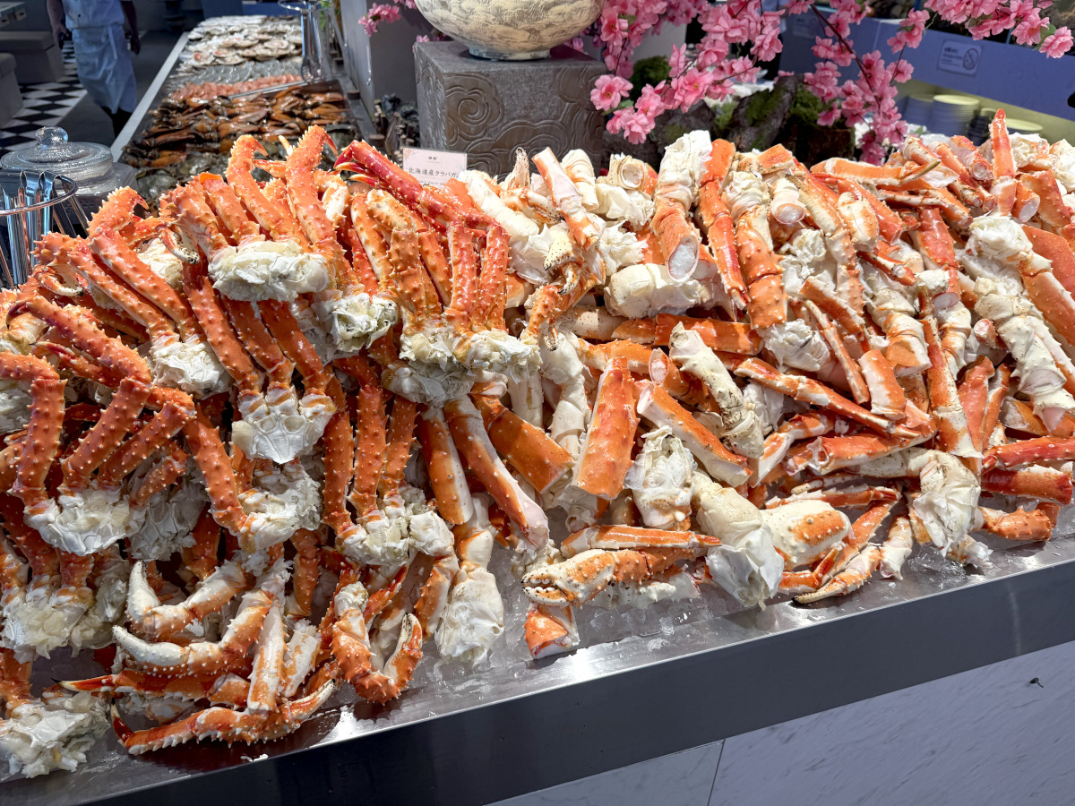 銀座にオープンした1万3200円の超豪華食べ放題『銀座四海』がすごかった！ タラバガニ・A5和牛・北京ダックなど150種類以上!!