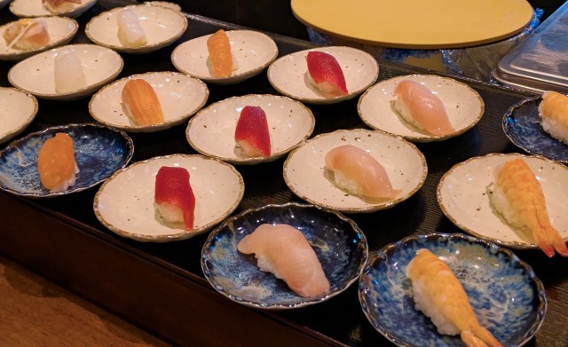 【思い出せ】あの歌舞伎町タワーに寿司食べ放題の穴場があった! 和洋ビュッフェ『SHARI』は税込3850円で想像以上に満足度高し! 【思い出せ】あの歌舞伎町タワーに寿司食べ放題の穴場があった! 和洋ビュッフェ『SHARI』は税込3850円で想像以上に満足度高し!