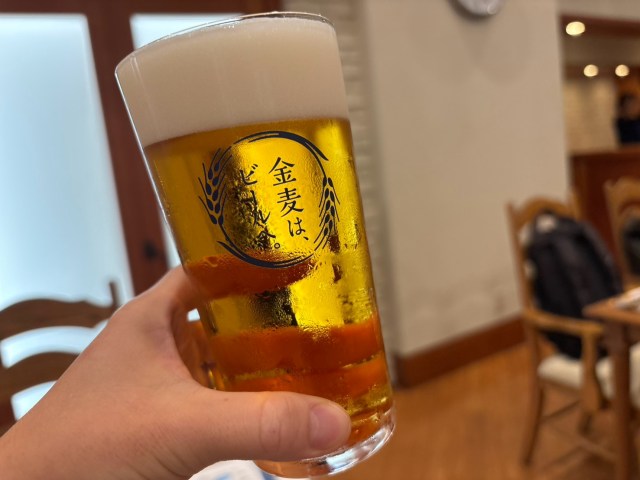 「金麦」がビールになるだと!?ブランド初の工場見学ツアーに潜入、新しくなった3種類を飲み比べてみた 「金麦」がビールになるだと!?ブランド初の工場見学ツアーに潜入、新しくなった3種類を飲み比べてみた