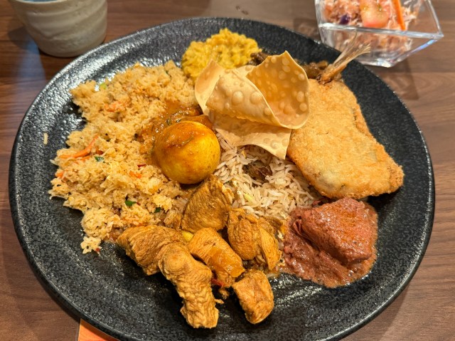 東上野の穴場『ライオンズパブ』で日曜限定のスリランカカレー食べ放題!1950円で未知の美味に出会えた 東上野の穴場『ライオンズパブ』で日曜限定のスリランカカレー食べ放題!1950円で未知の美味に出会えた