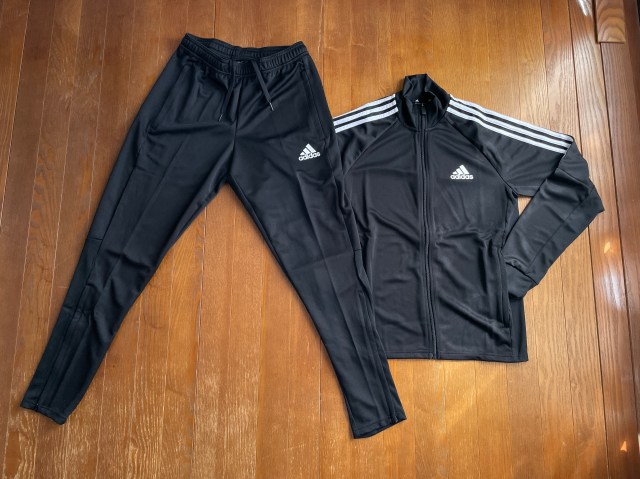 【半額】adidasの定番ジャージ上下セット「セレーノ」が7689円 → 3591円 / Amazonプライム感謝祭(先行セール)開催中 【半額】adidasの定番ジャージ上下セット「セレーノ」が7689円 → 3591円 / Amazonプライム感謝祭(先行セール)開催中