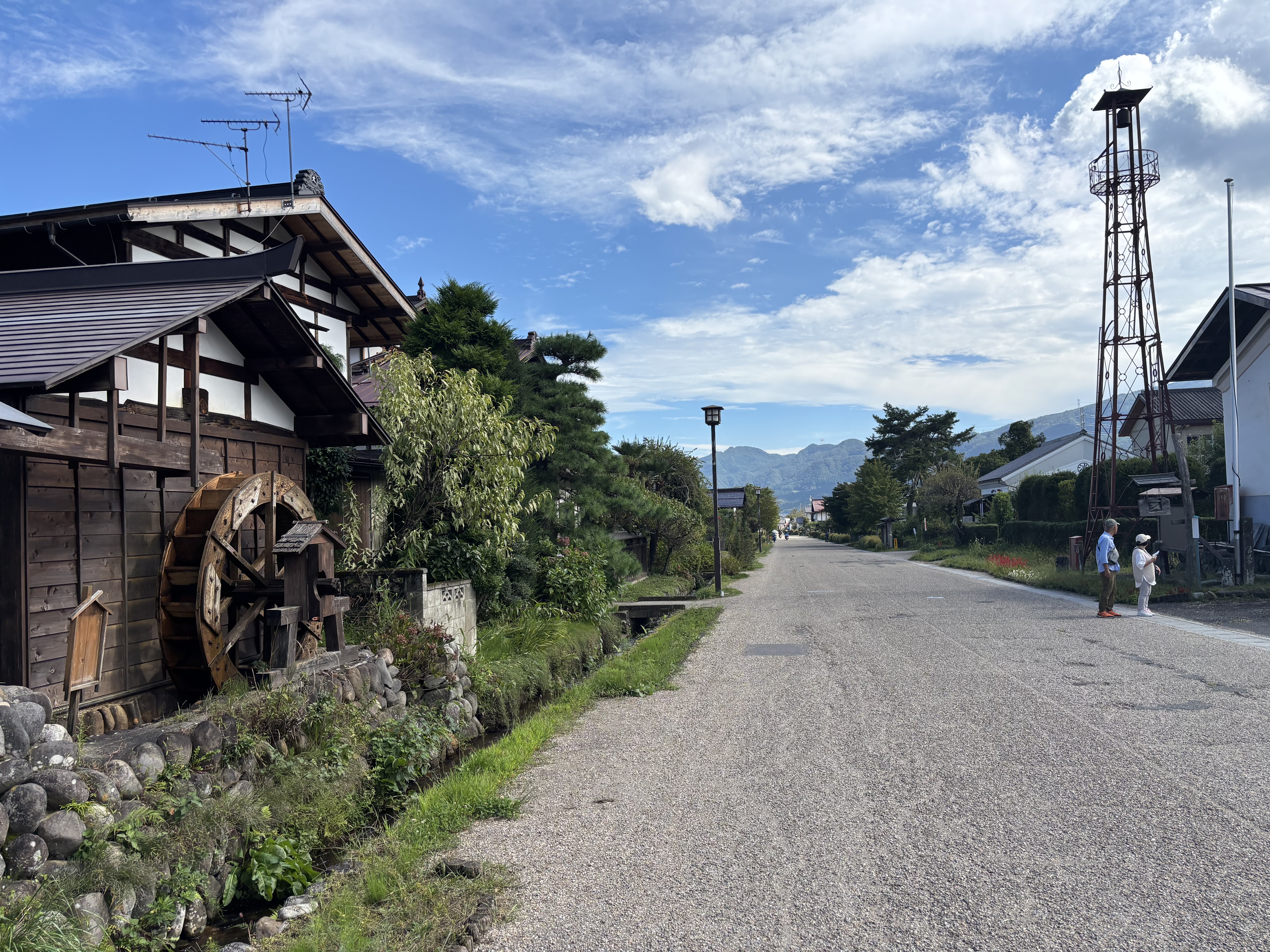 東京ドーム約70個分の道の駅！ 一棟貸しホテル宿泊で攻略する群馬県『道の駅たくみの里』/ 900駅制覇マニア突撃レポ