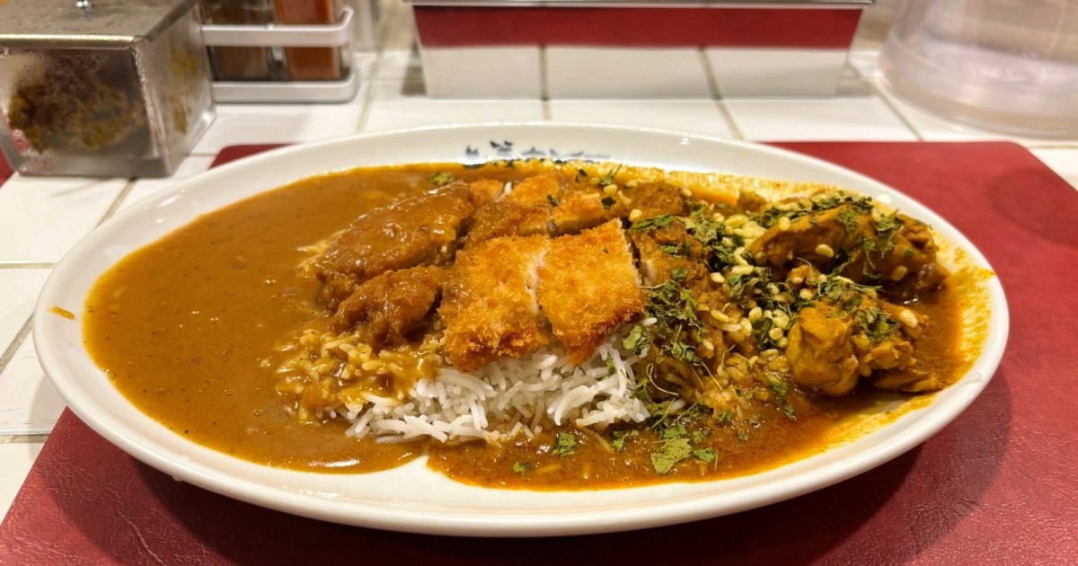 「カレー百名店なのに客が来ない…」お店のインスタを見て行ってみたら、立地を逆手に取ったまさかのメニューがあった！