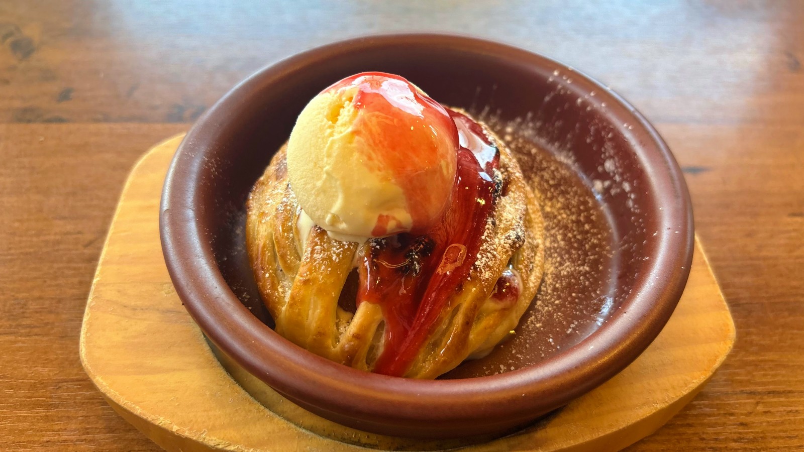 オリーブの丘はデザートも優秀すぎる！ 季節限定「焼きたてアップルパイ」がファミレスの域を超えた本格派だった