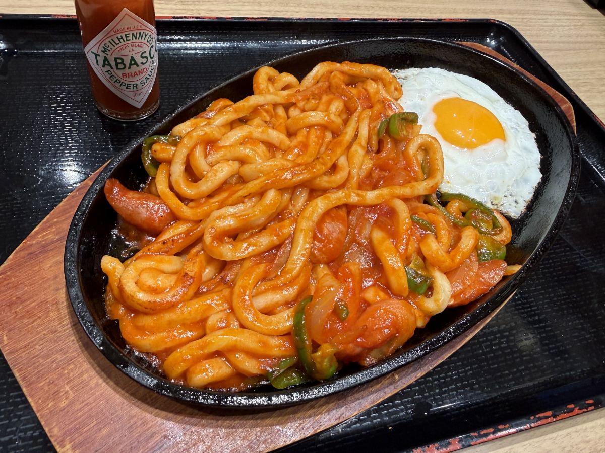 「資さんうどん、迷走してる？」と賛否両論の『ナポリタンうどん』を実食 / 想像通りといえば想像通りだが…